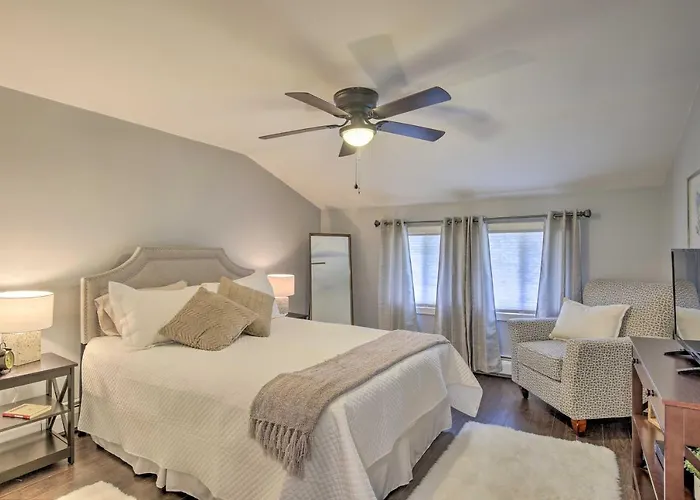 Stylish Pine Plains Home Near Parks And Hiking!