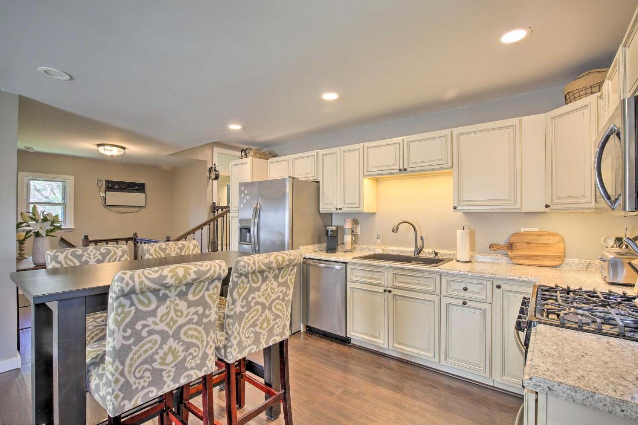 Stylish Near Parks And Hiking!